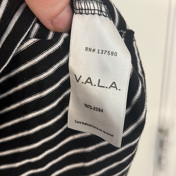 Striped Rose Detail Tee - Picture 4 of 6